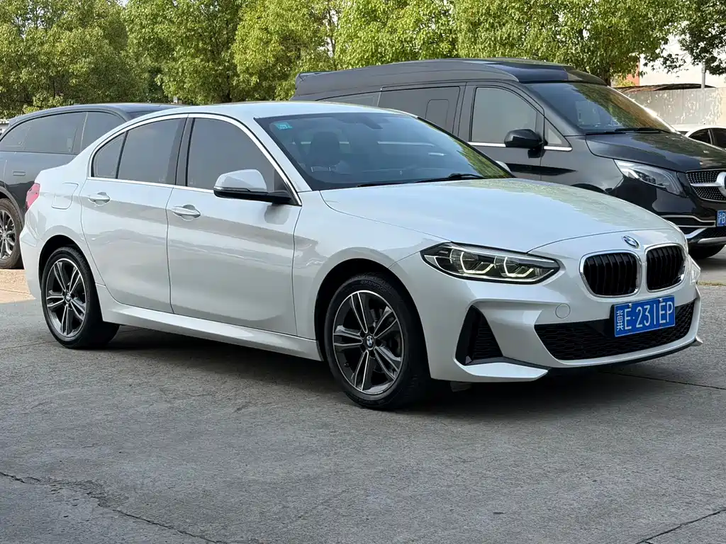 BMW 1 Series 2021
