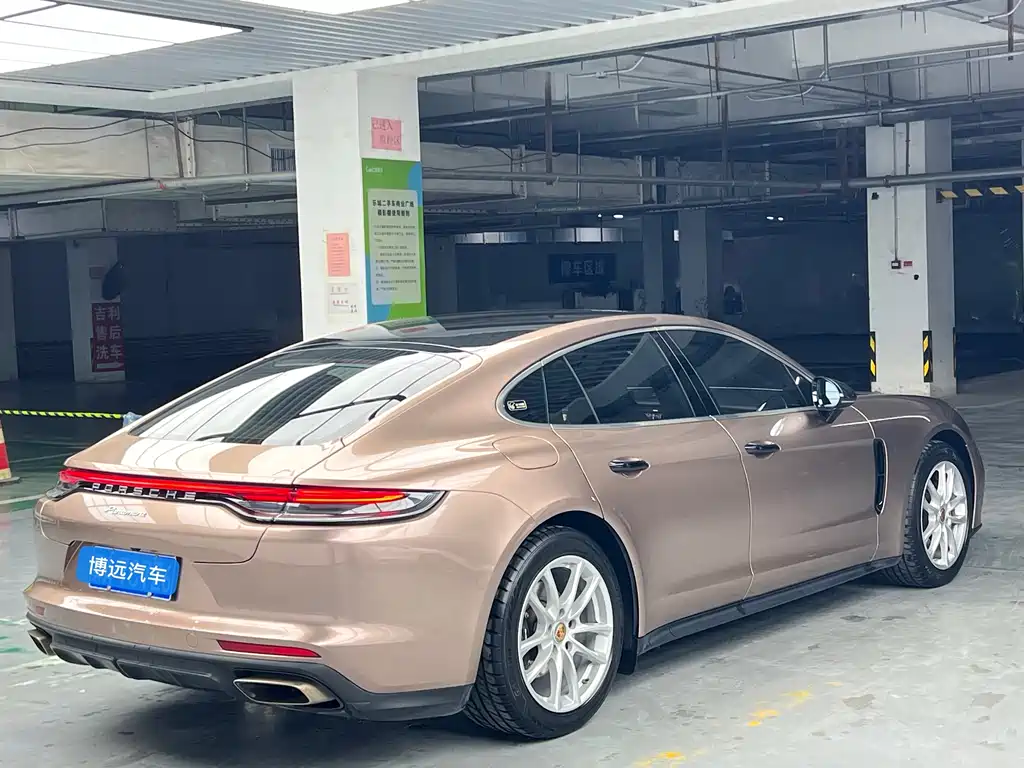 Porsche Panamera 2021 — фото 11