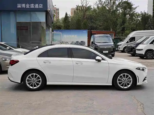Mercedes-Benz A-Class 2021