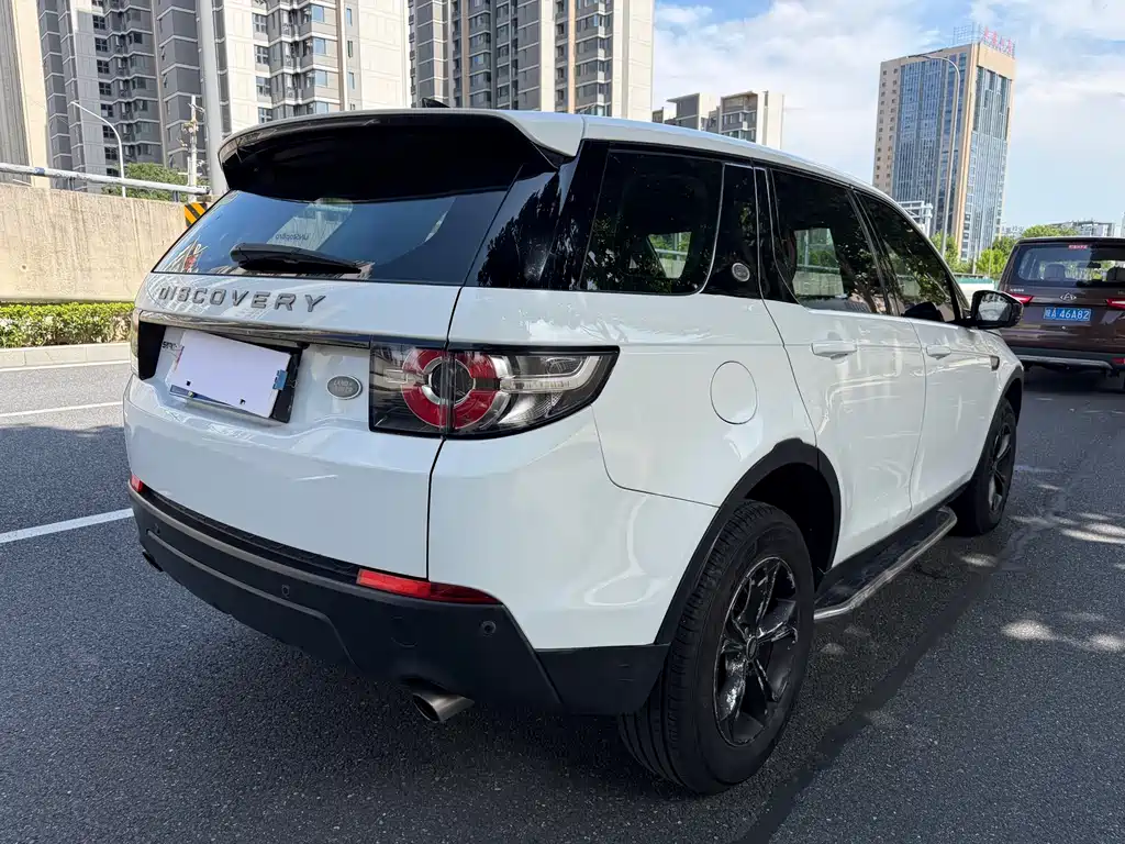 Land Rover Discovery Sport 2017 — фото 4