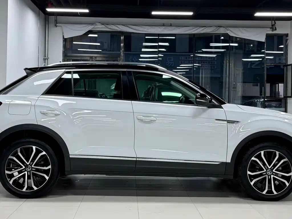 Volkswagen T-Roc 2023