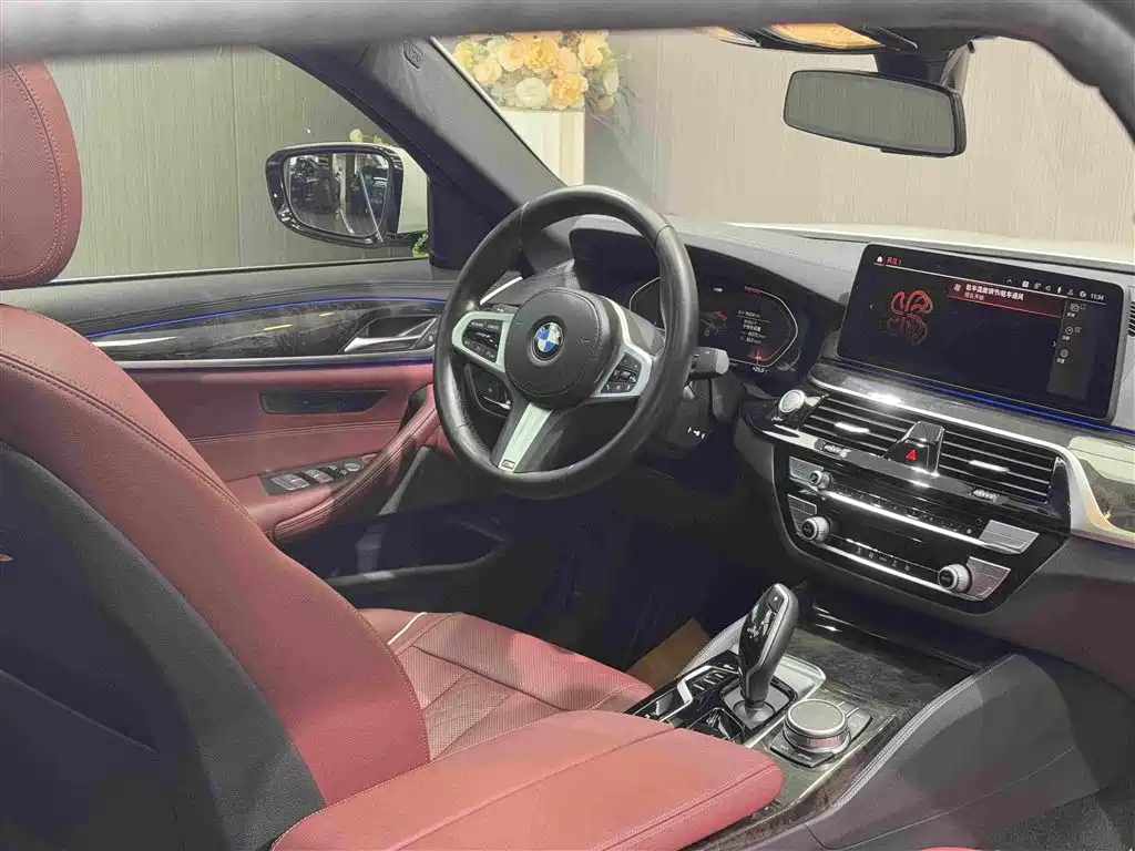 BMW 5 Series 2022 — фото 14