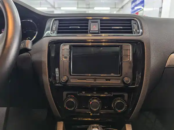 Volkswagen Sagitar 2019