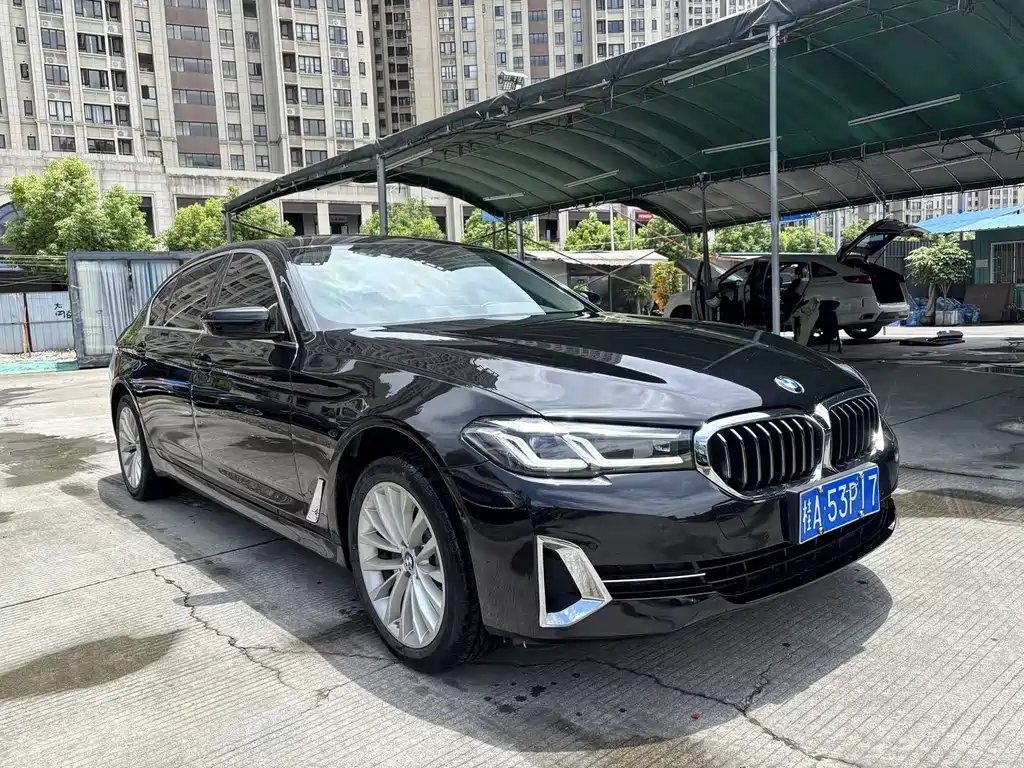 BMW 5 Series 2022