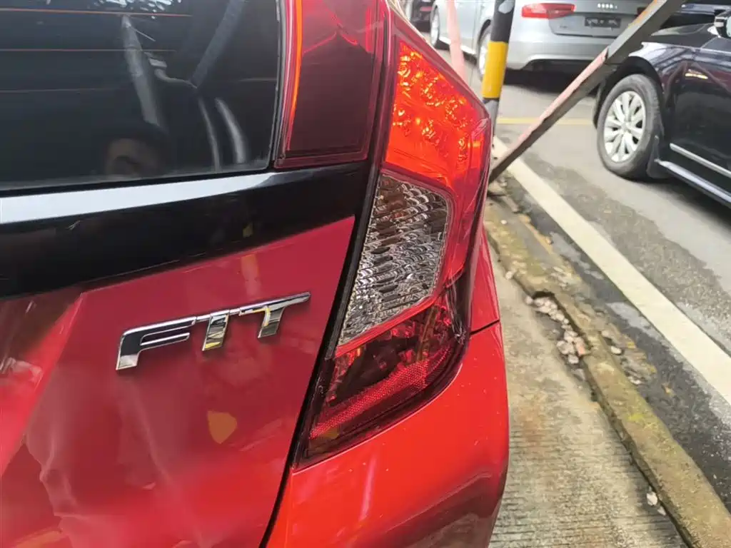 Honda Fit 2015 — фото 8