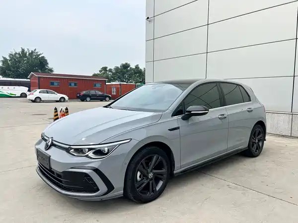 Volkswagen Golf 2023