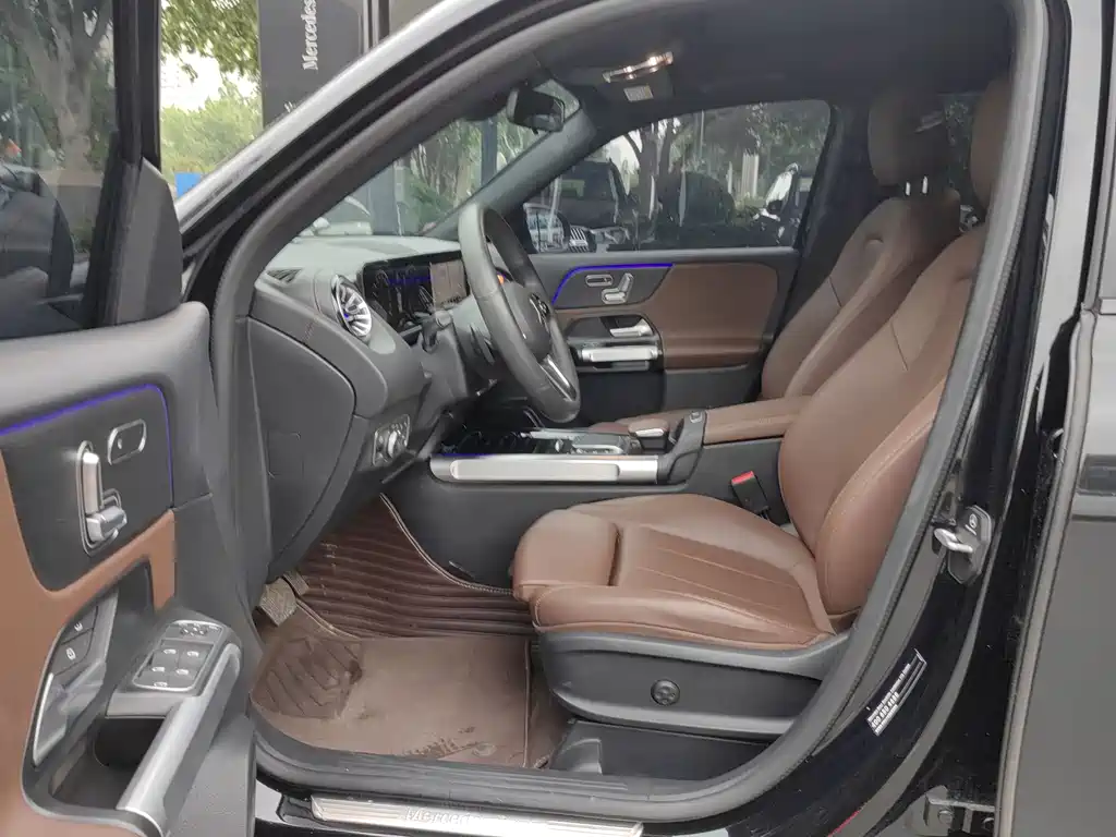 Mercedes-Benz GLB 2023 — фото 10