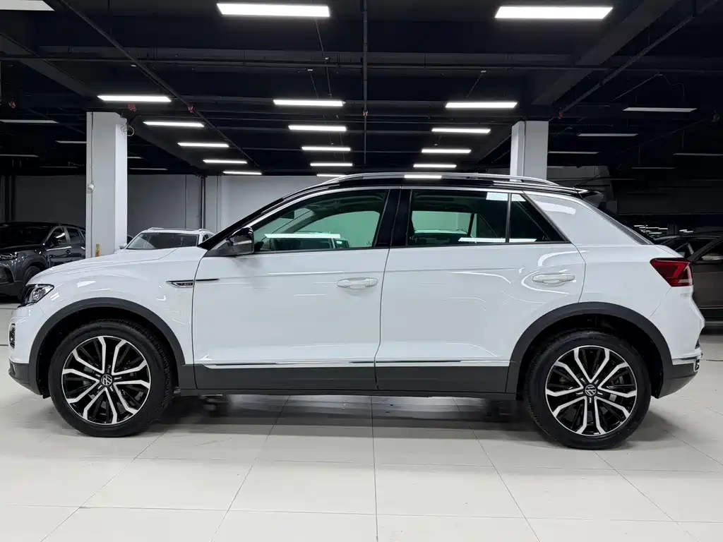 Volkswagen T-Roc 2023