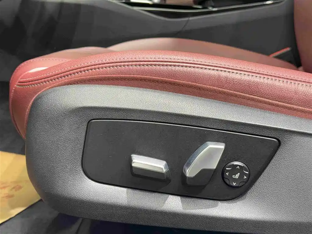 BMW 5 Series 2022 — фото 17