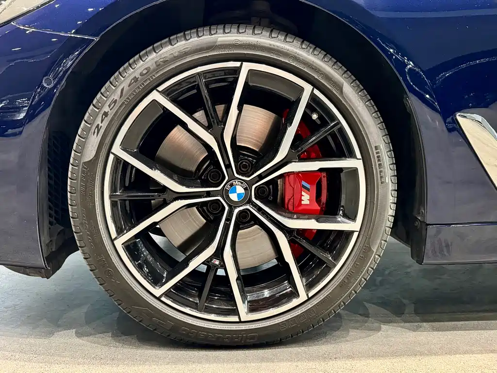 BMW 5 Series 2022 — фото 15