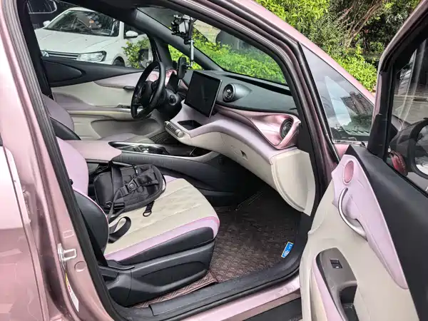 BYD Dolphin 2025