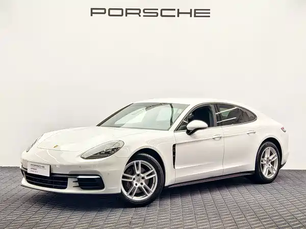Porsche Panamera 2018