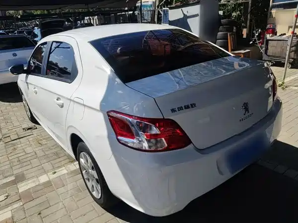 Peugeot 301 2017