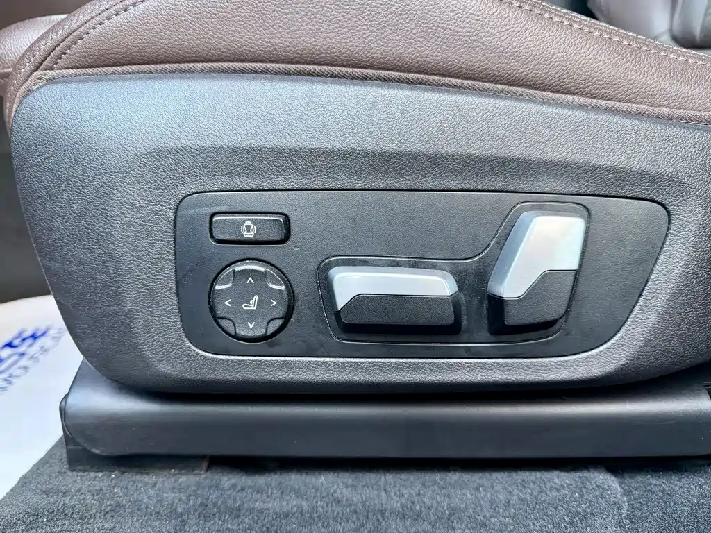 BMW X4 2020 — фото 14