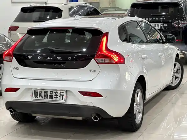 Volvo V40 2016