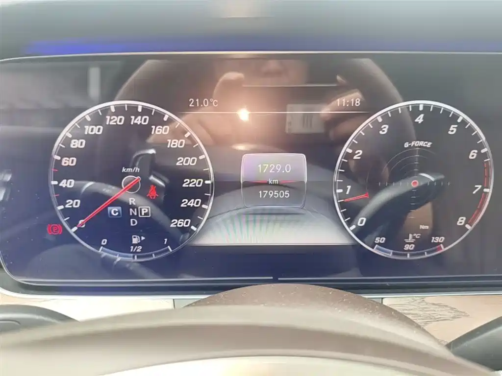 Mercedes-Benz E-Class 2018 — фото 12