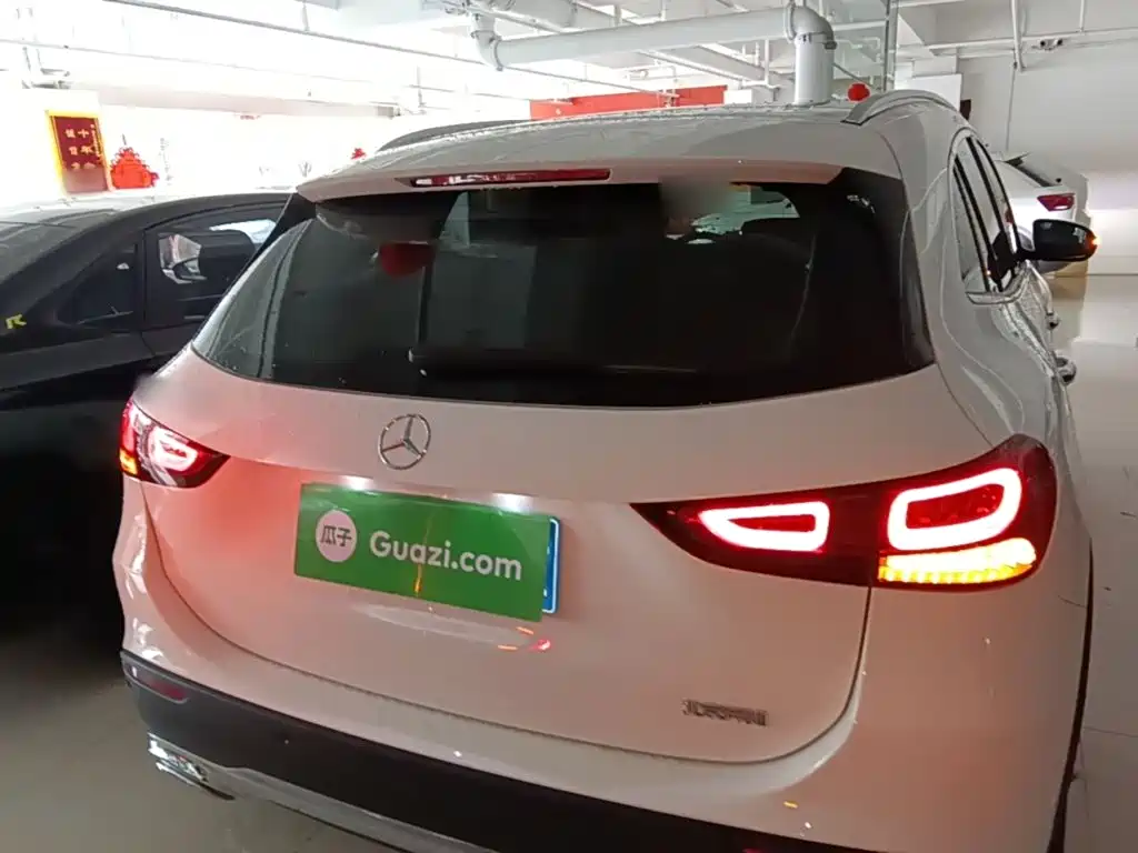 Mercedes-Benz GLA 2020
