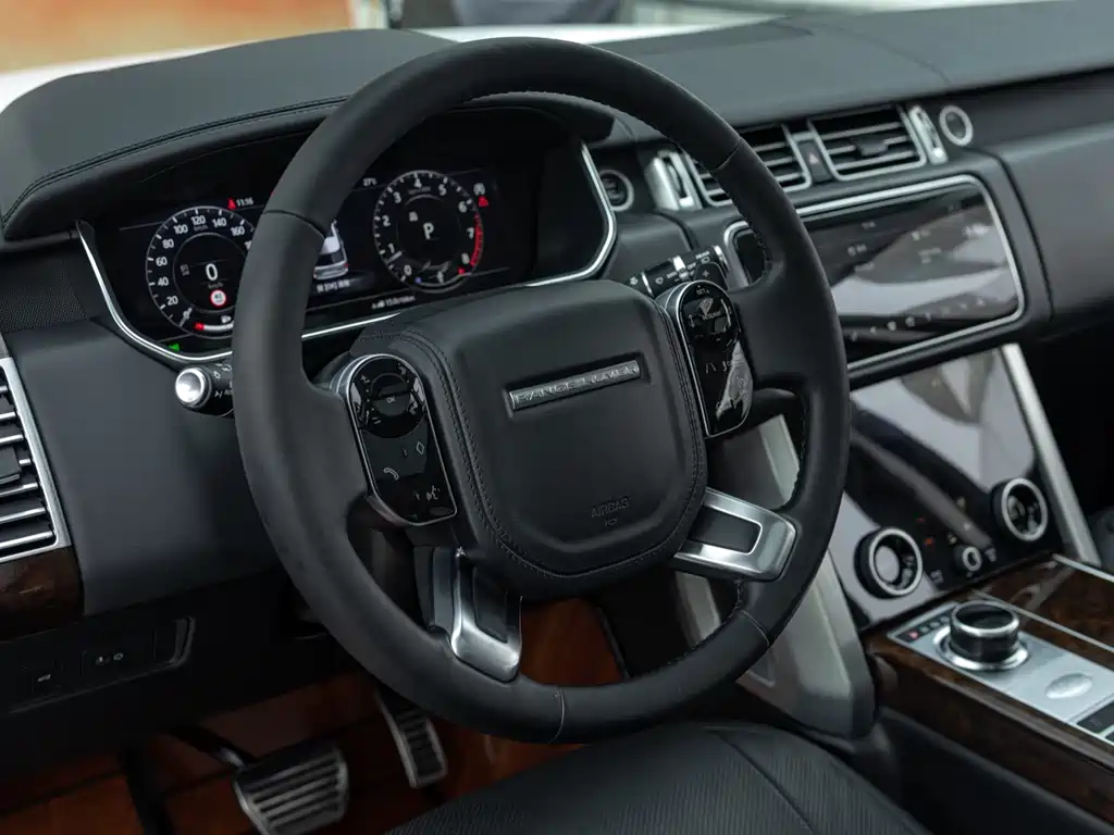Land Rover Range Rover 2020 — фото 10