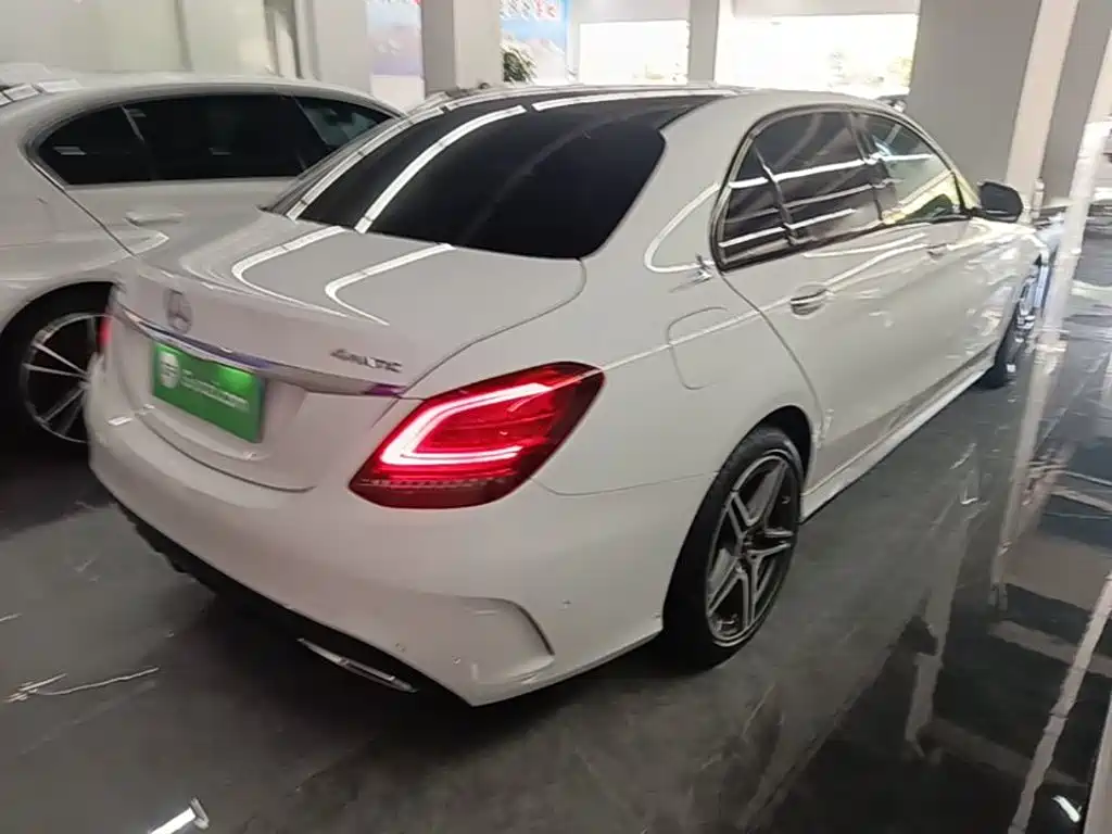 Mercedes-Benz C-Class 2021