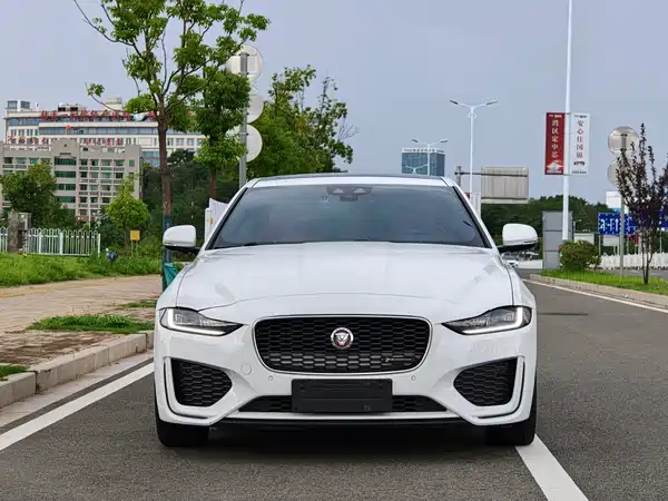 Jaguar XEL 2021