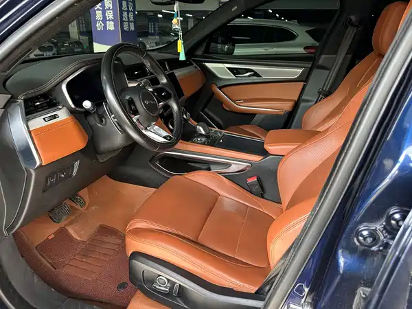 Jaguar F-PACE 2022