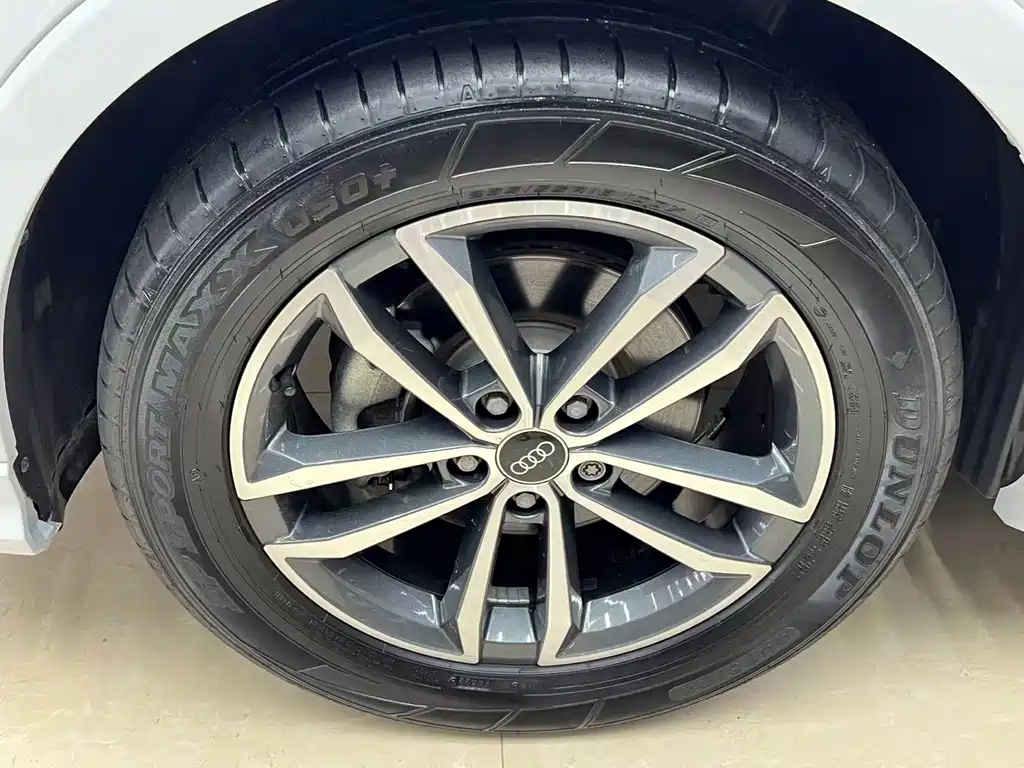 Audi Q3 2023 — фото 23