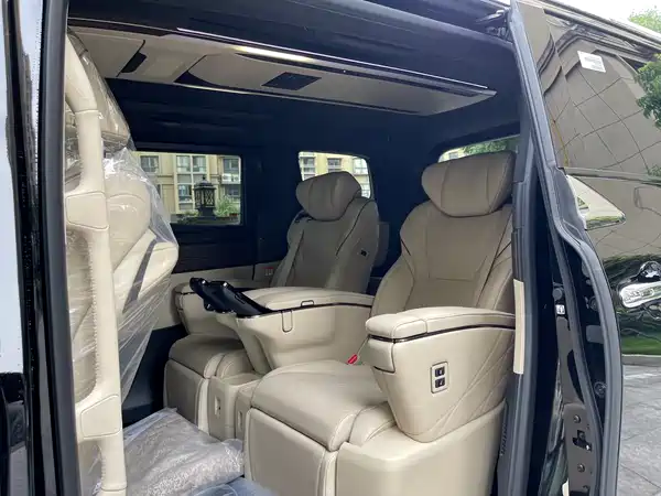 Toyota Alphard 2024
