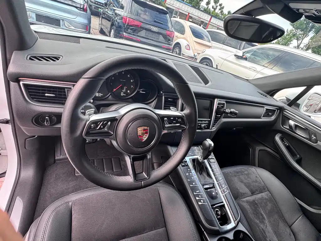 Porsche Macan 2015 — фото 5