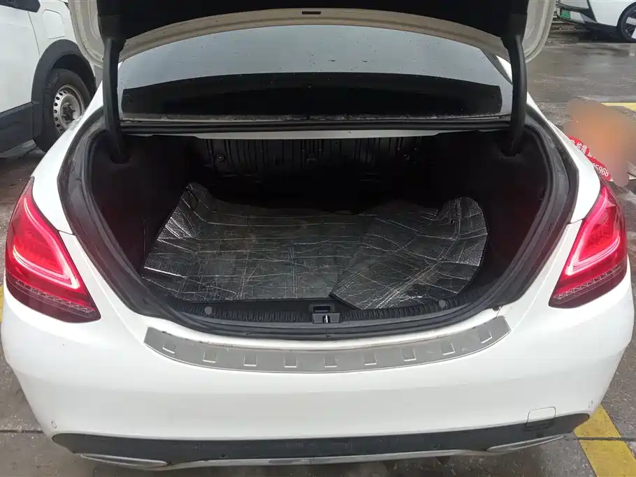 Mercedes-Benz C-Class 2020