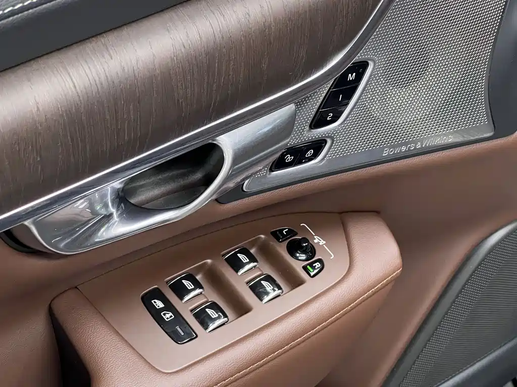Volvo S90 2023 — фото 39