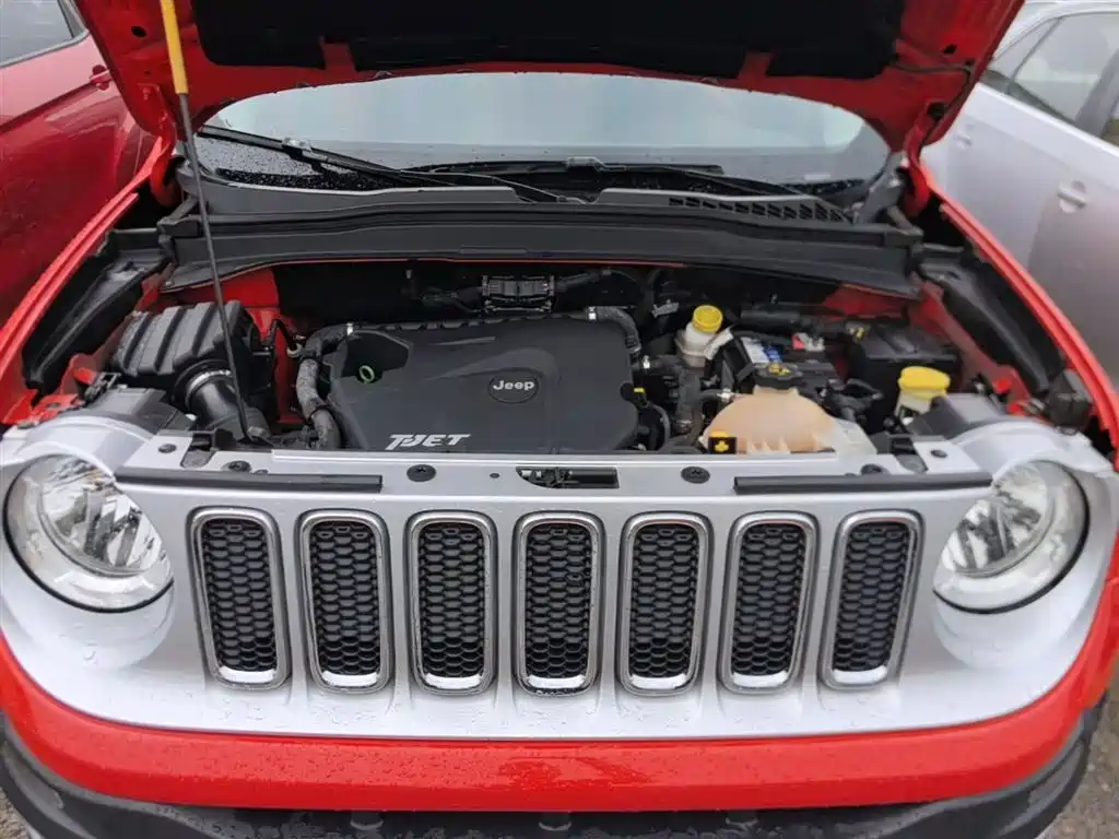 Jeep Renegade 2018 — фото 20