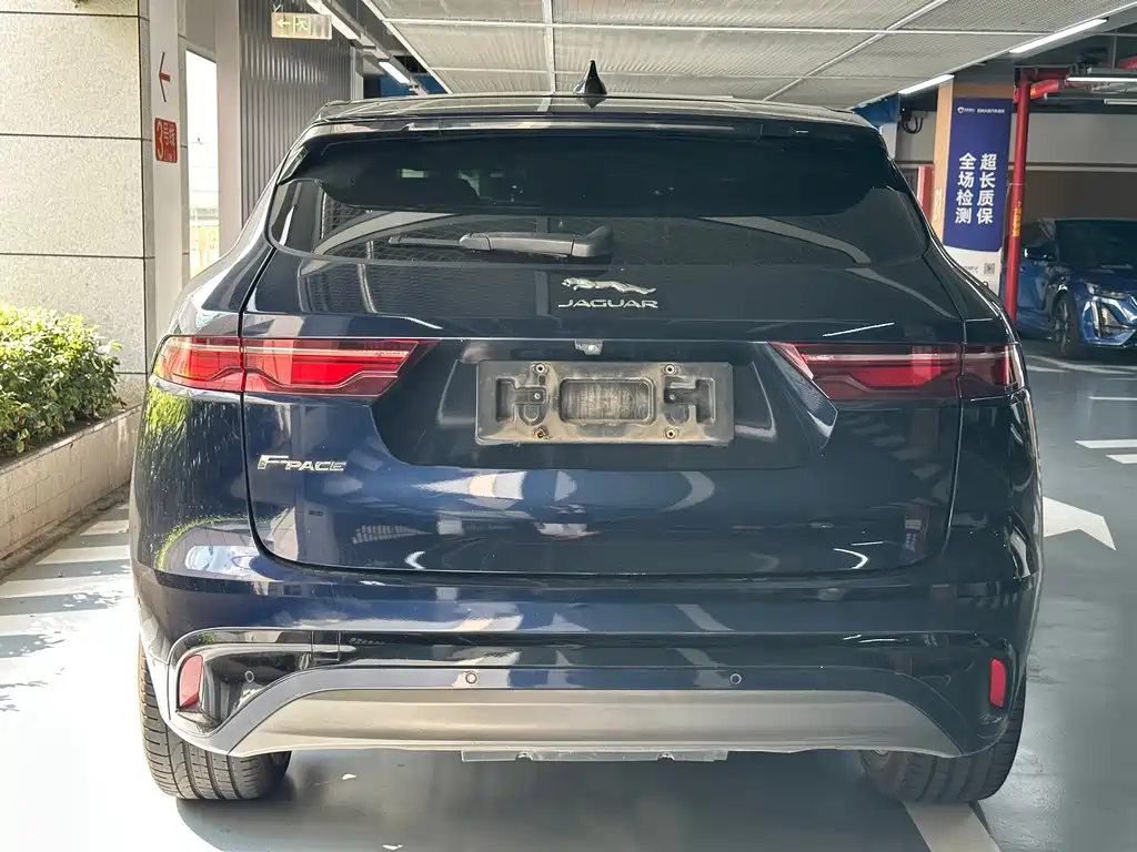 Jaguar F-PACE 2022 — фото 4