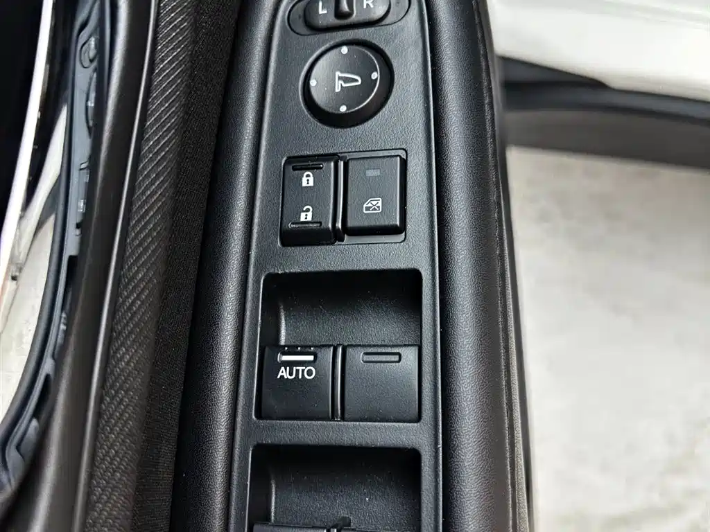 Honda Vezel 2021 — фото 16