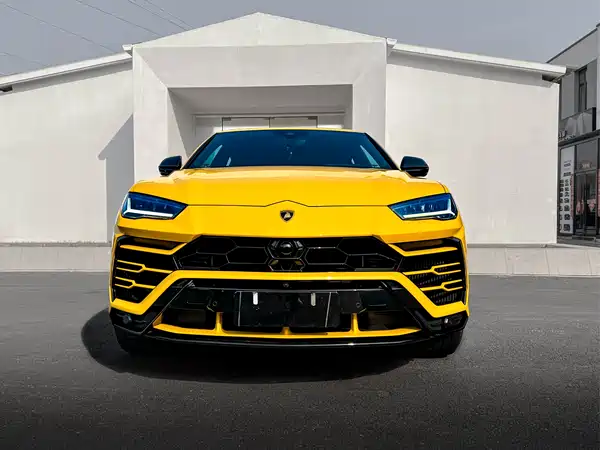 Lamborghini Urus 2021