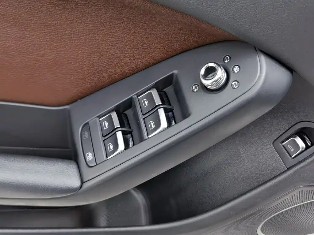 Audi A4L 2016 — фото 9