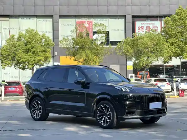 Lynk & Co 09 EM-P 2024