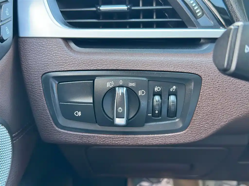 BMW X1 2021 — фото 17