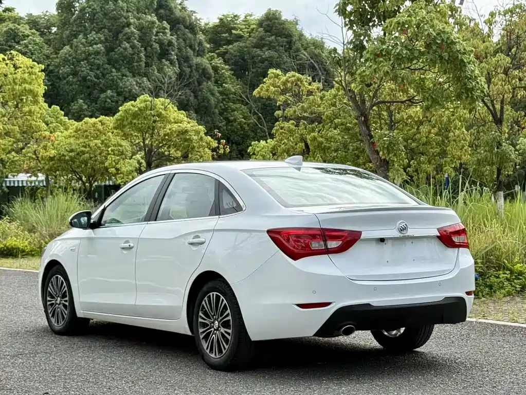 Buick Excelle 2016