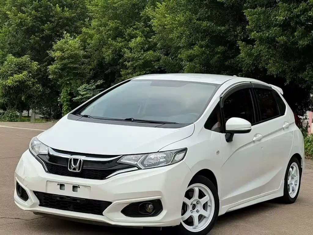 Honda Fit 2018 — фото 2