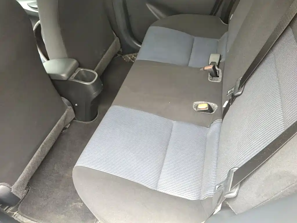 Toyota Yaris L 2021 — фото 17