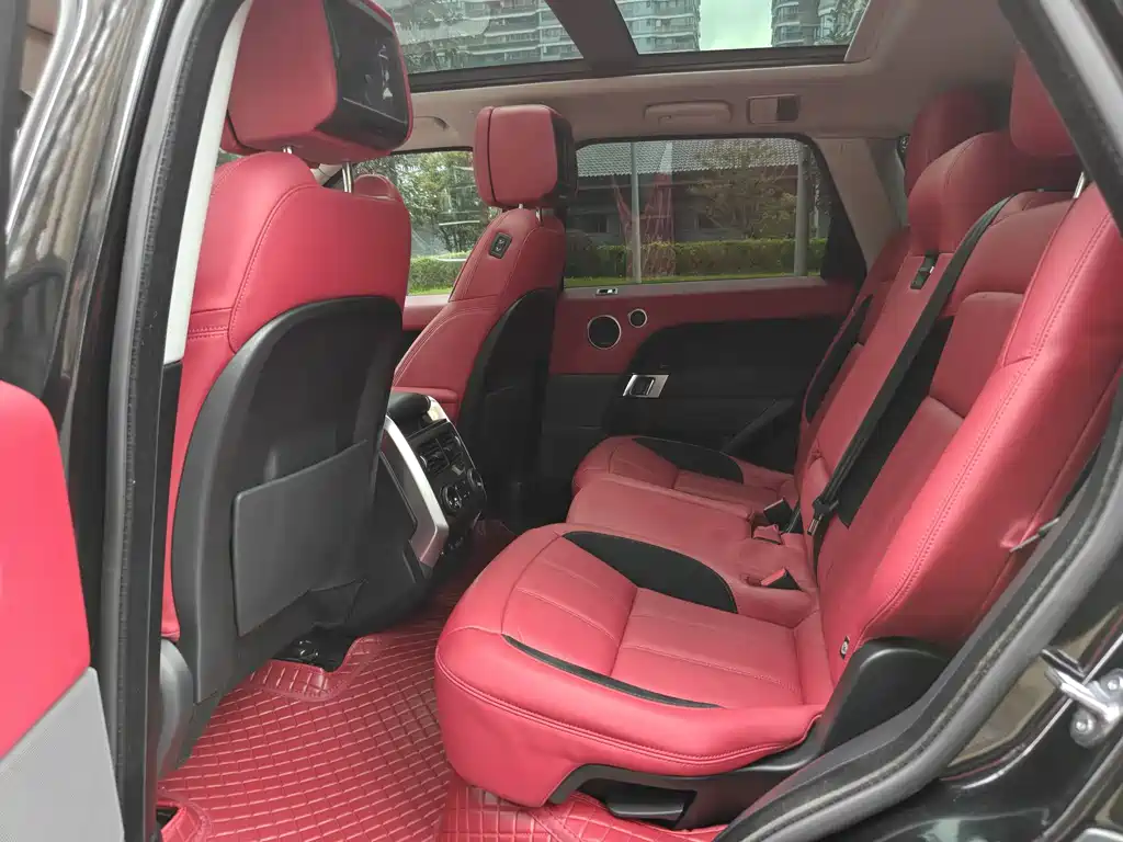 Land Rover Range Rover Sport 2022 — фото 11