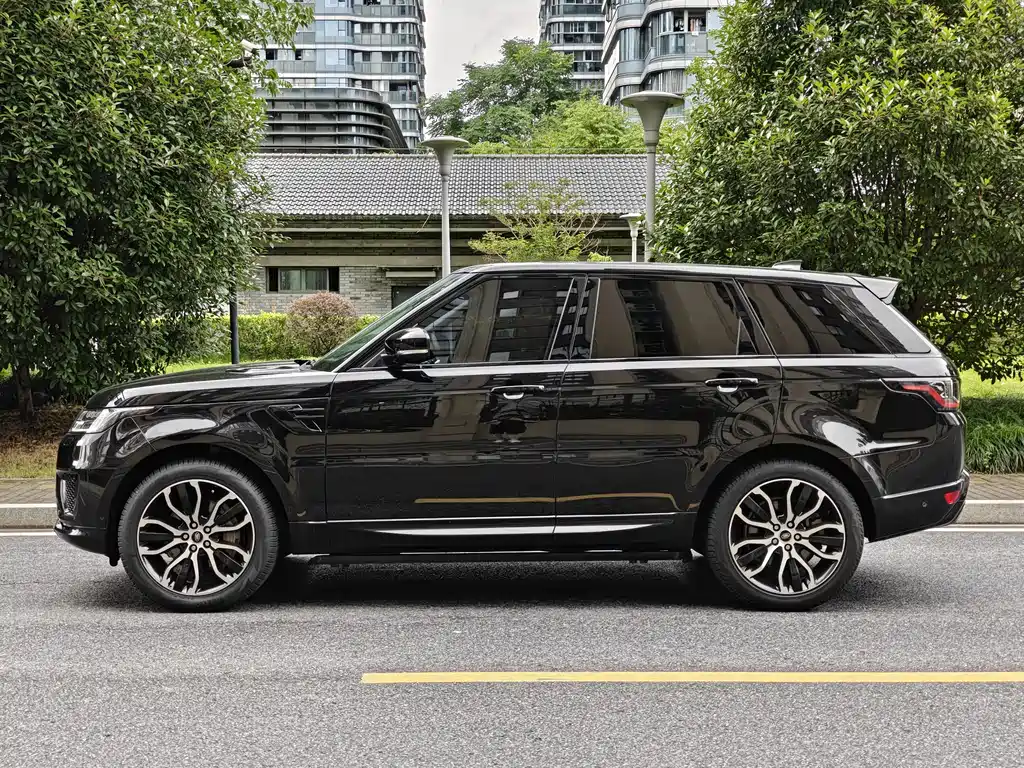 Land Rover Range Rover Sport 2022 — фото 3