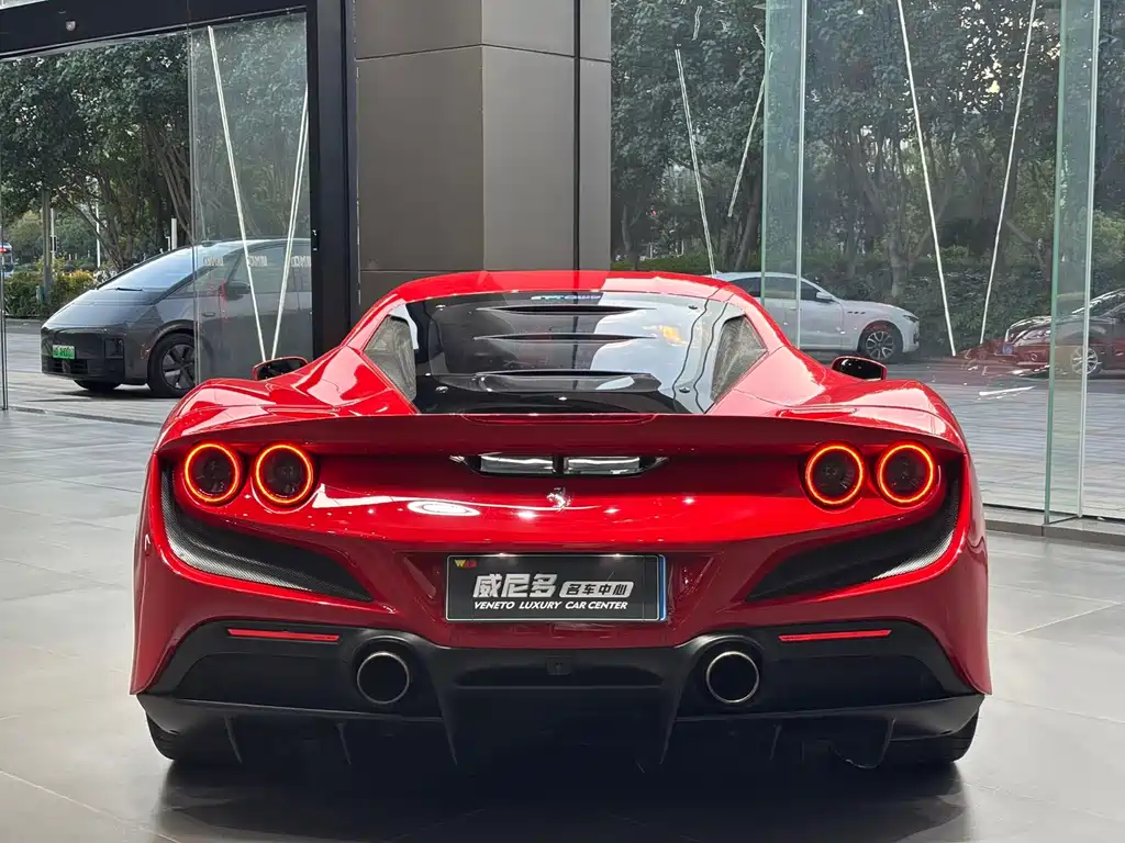 Ferrari F8 2022 — фото 6