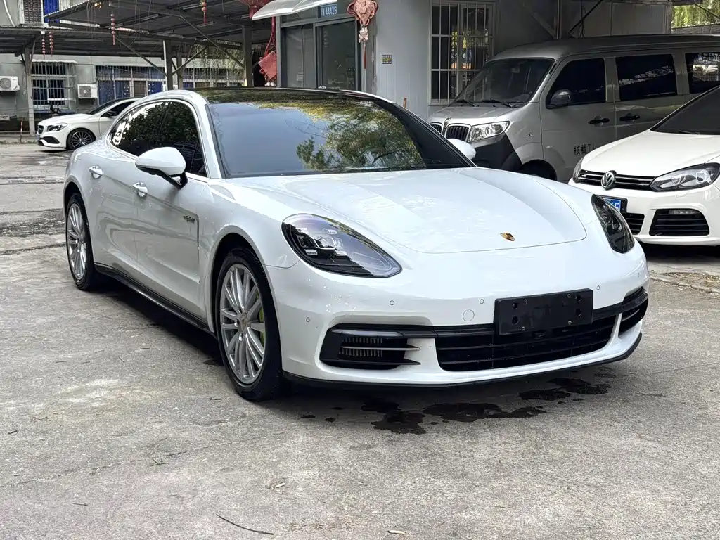 Porsche Panamera Hybrid 2018 — фото 3