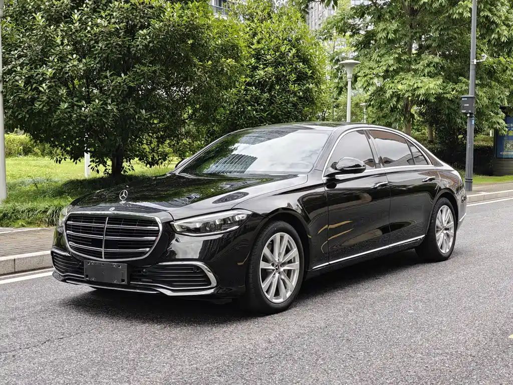 Mercedes-Benz S-Class 2024 — фото 1
