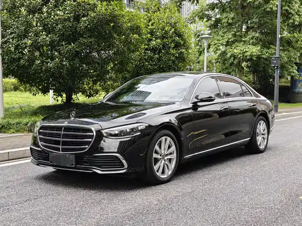Mercedes-Benz S-Class 2024