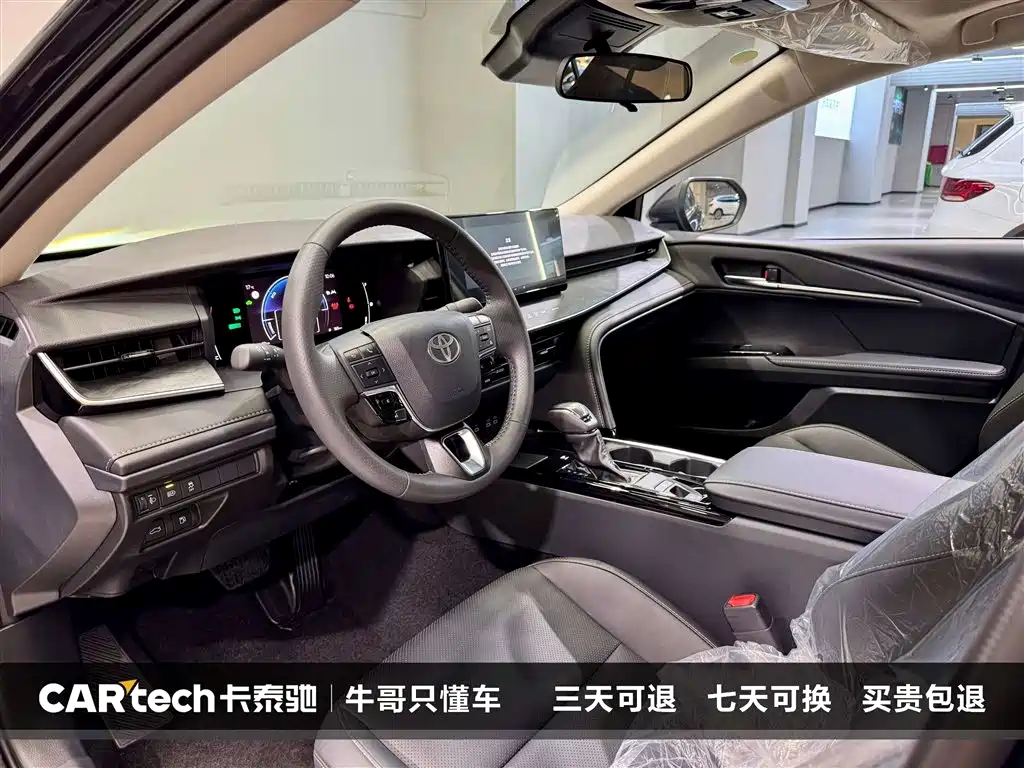 Toyota Camry 2026 — фото 29
