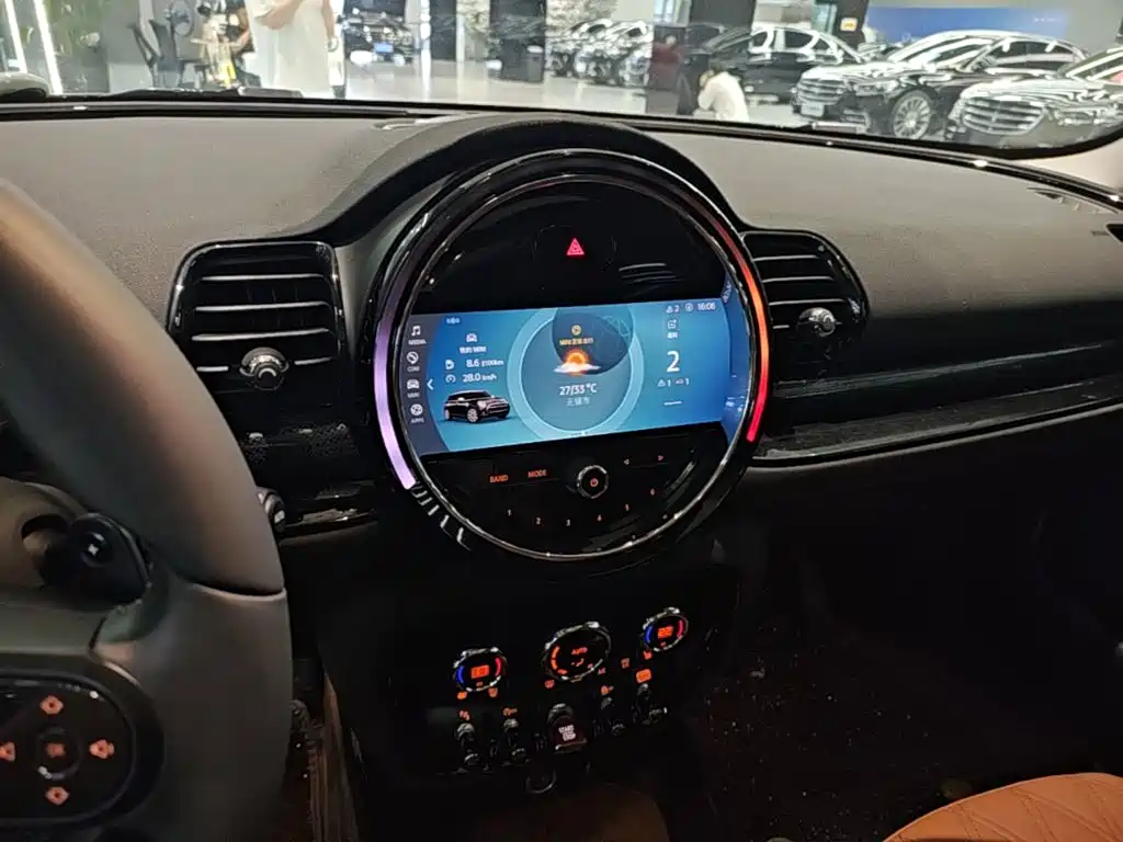 MINI Clubman 2021 — фото 13