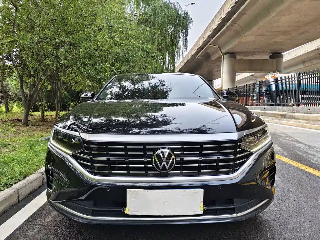 Volkswagen Passat 2022