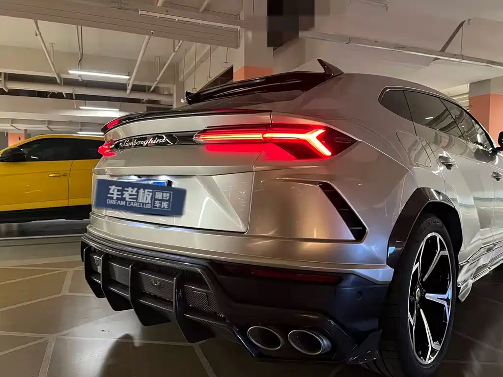 Lamborghini Urus 2020